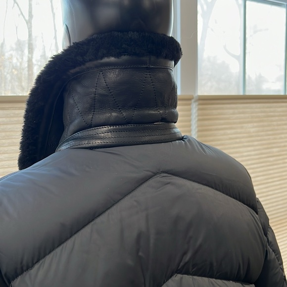 Moncler
Short Padded Down Jacket. Brand Size 4 (X-Large) - Picture 15 of 17